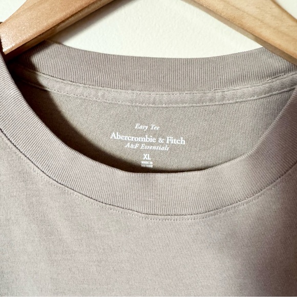 Abercrombie & Finch Essential Easy Tee - Bundle of Three - Picture 9 of 16